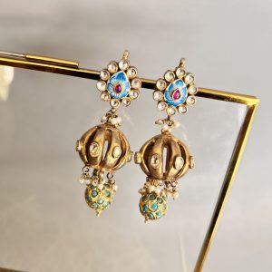 Aarika Earrings