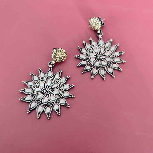 Lalita Earrings - Image 3