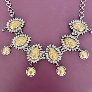 Vera Necklace