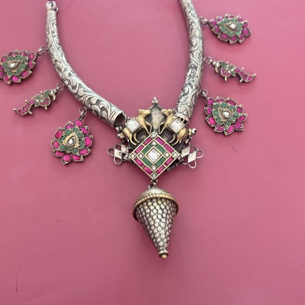 Ladies Necklace