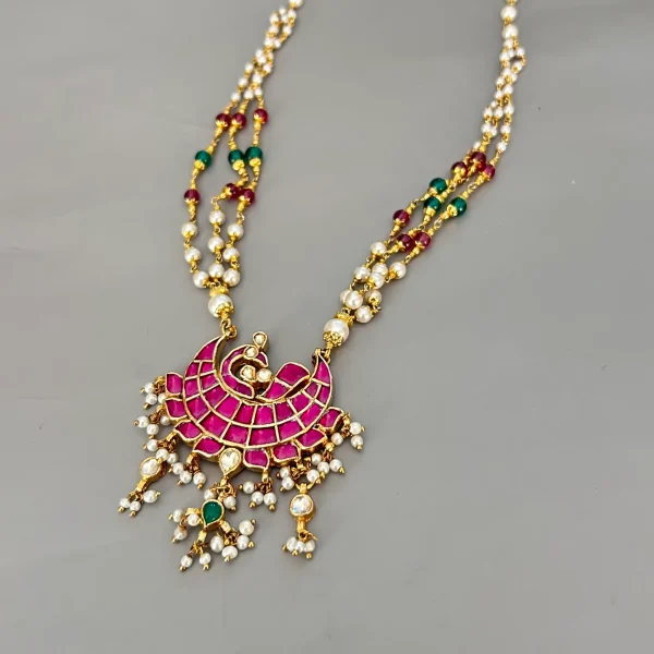 Rangtara Necklace Set