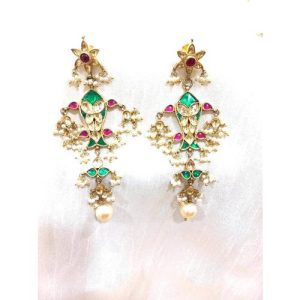 Splash Of Kundan Heavy Earring