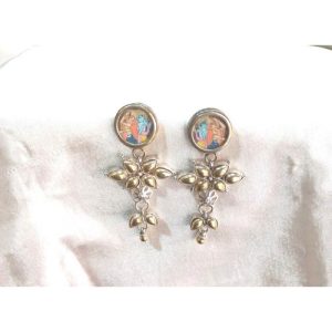 Radha Krishna Motif Top With Twotone Earring