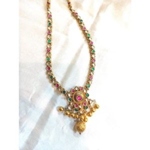 Splash Of Color Kundan Single Line Necklace Set