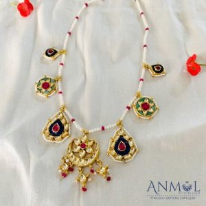 Single Line Pearl With Kundan Pieces Necklace