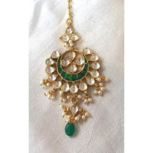 Green White Kundan Chand Tikka With Green Onyx Drop