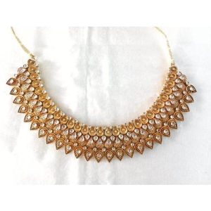 Full White Kundan Golden Carving Necklace Set