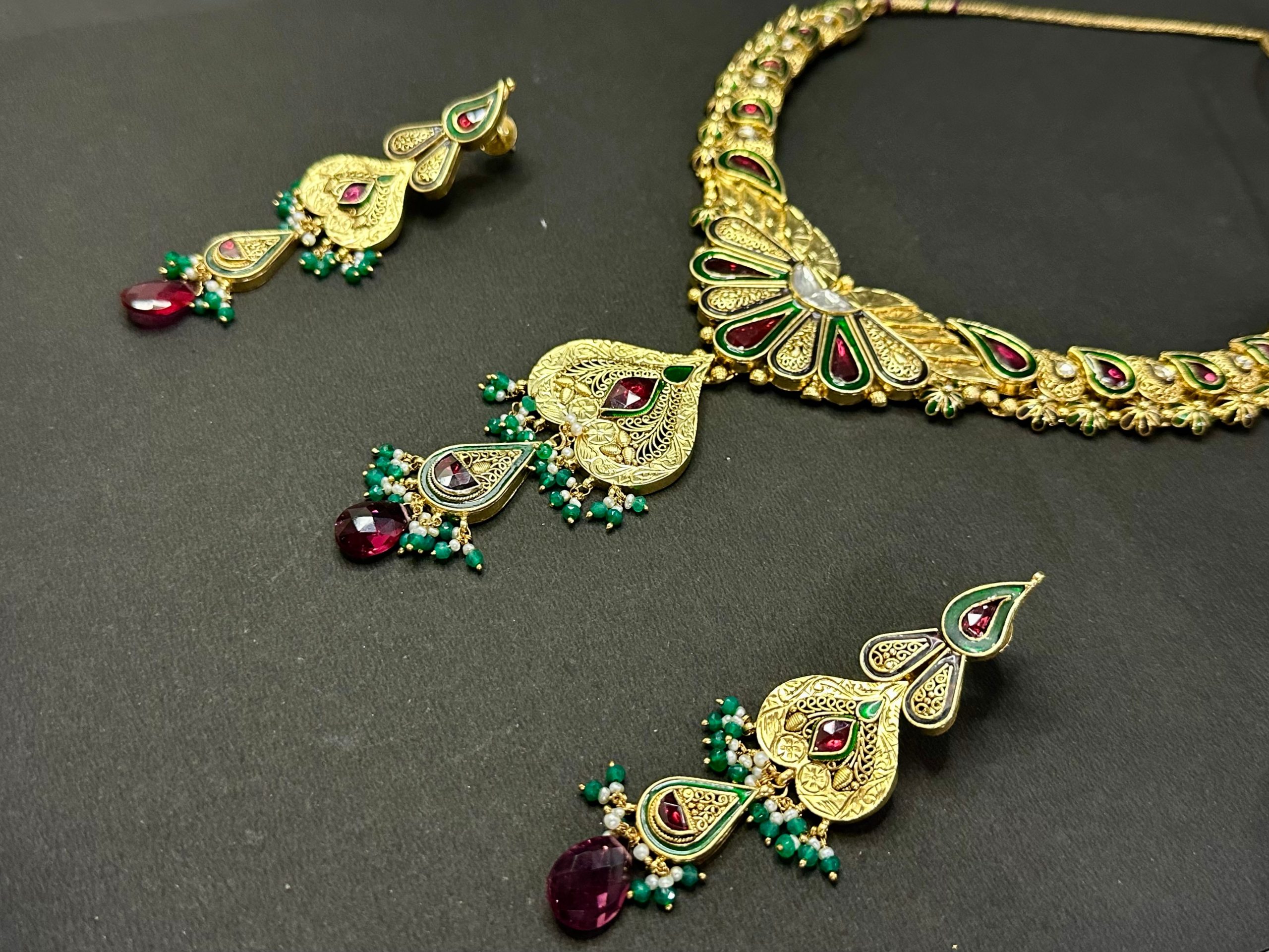 Necklace Set