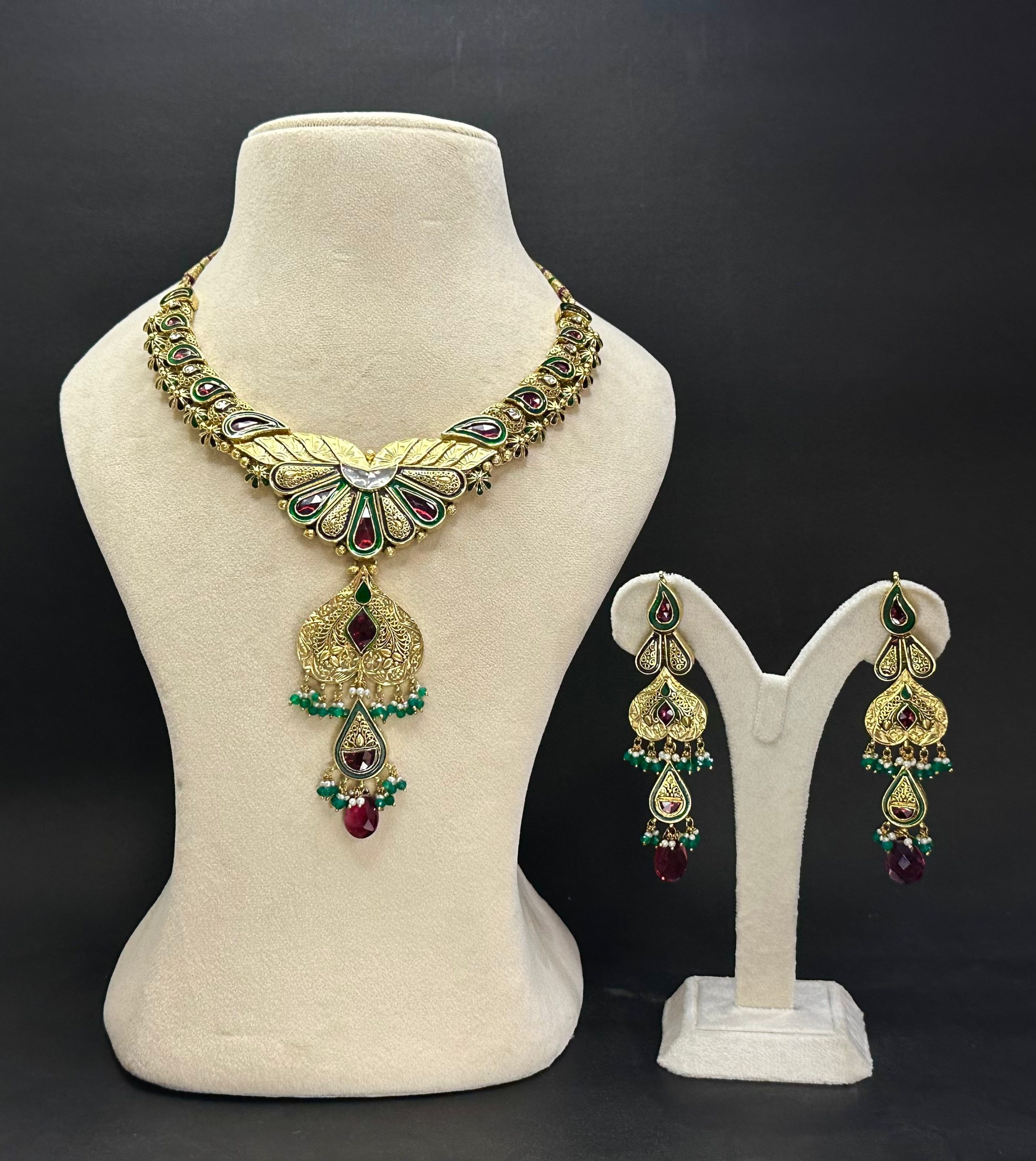 Necklace Set