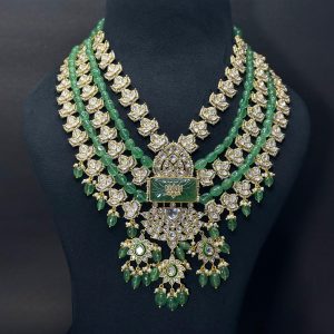 Jaya polki kundan with green beads necklace set